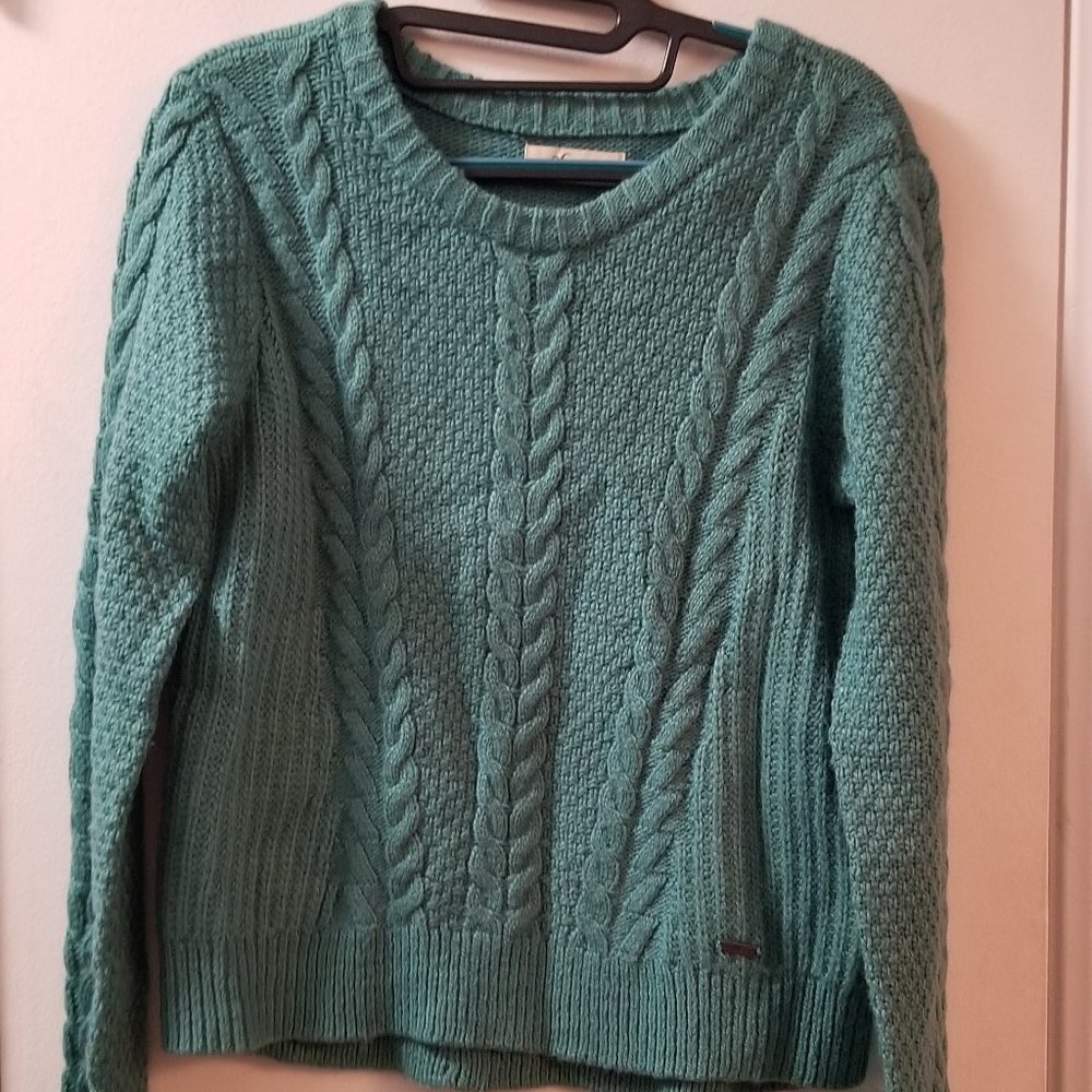 Hollister Cable-Knit fisherman sweater